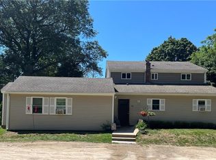 44 Maxwell Dr, North Kingstown, RI 02852
