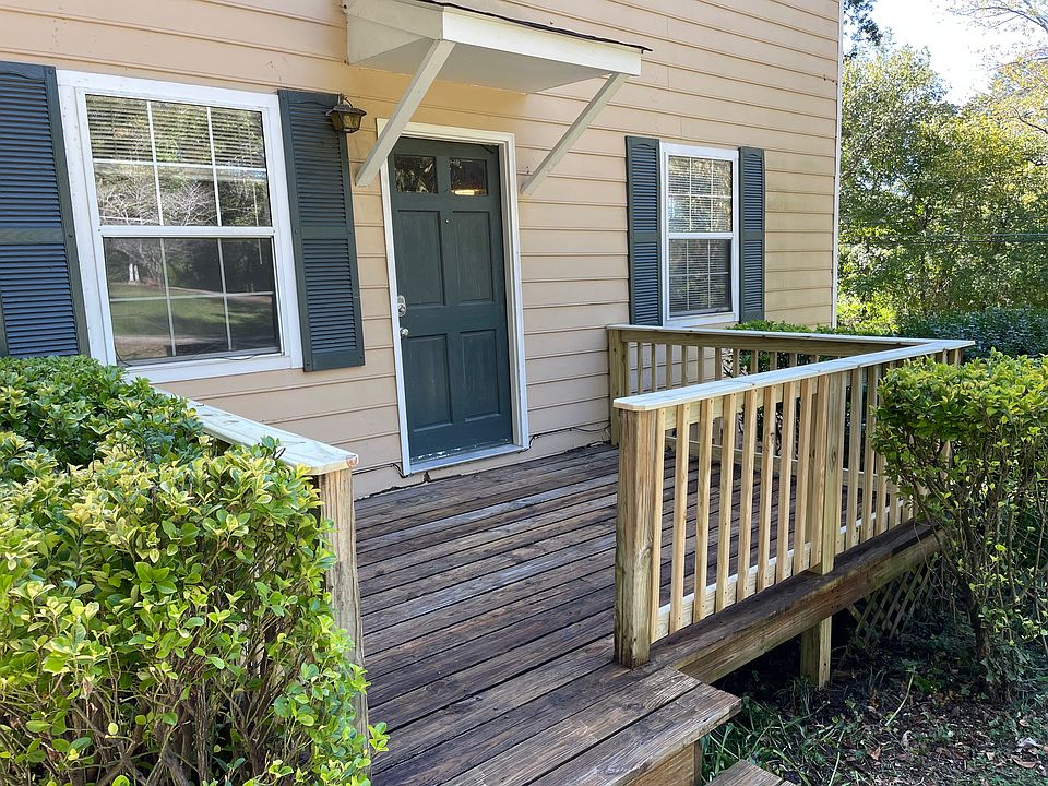 1st image of 5326 Collegeview Dr