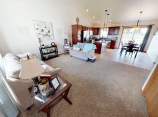5108 Autumblaze Way, Bismarck, ND 58503
