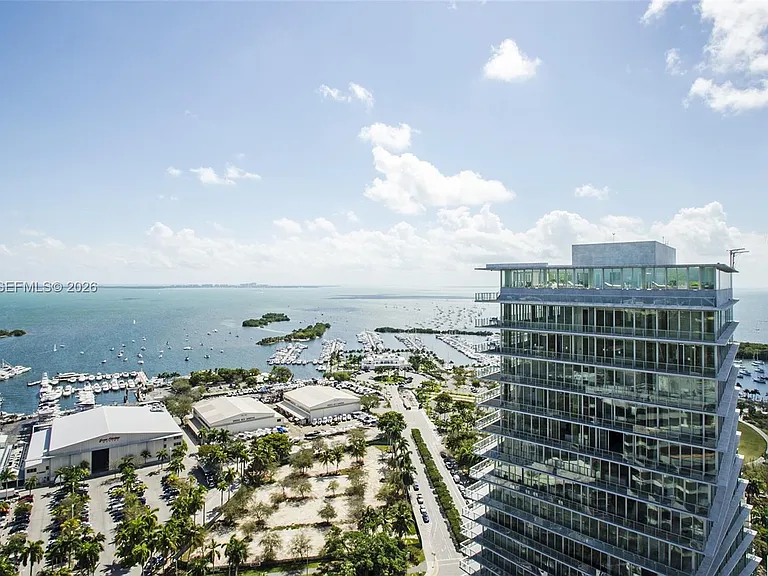 2669 S Bayshore Dr #702 — Photo 3
