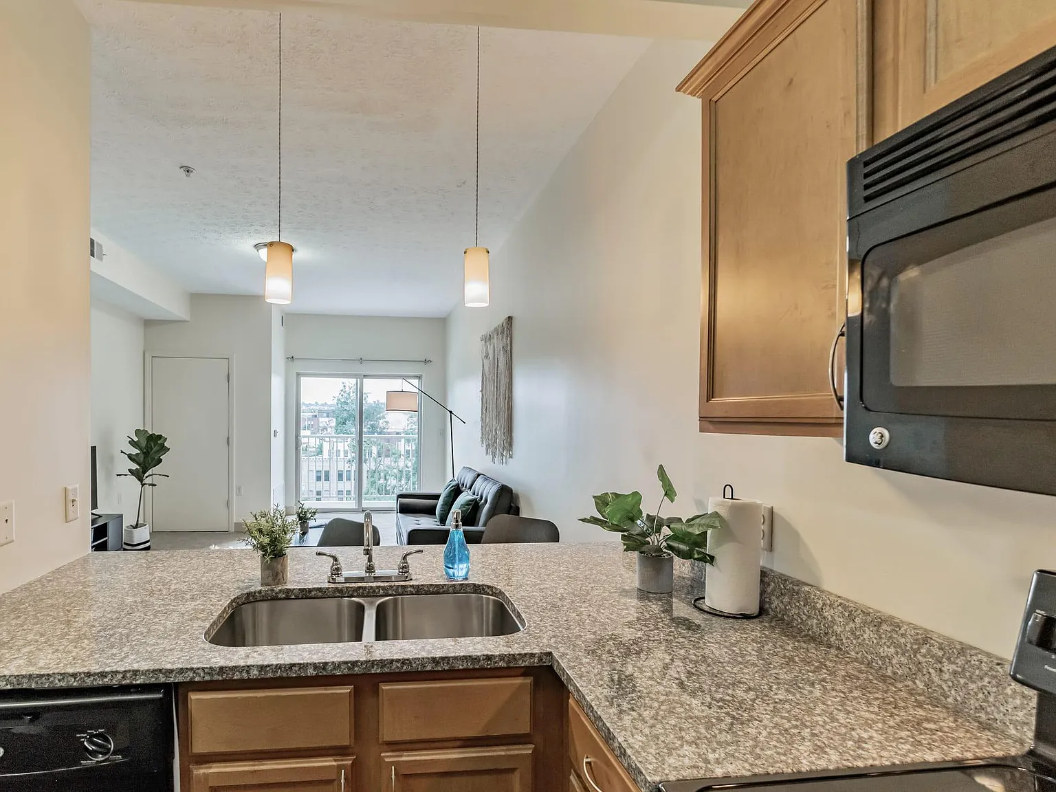 Portal Place Apartments — Photo 4