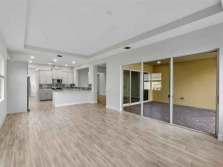 5218 Liberty Ln — Photo 14