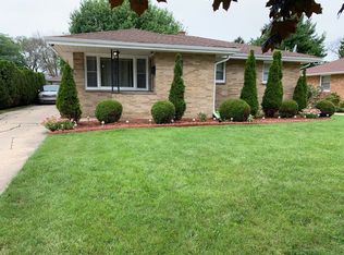 834 Washington Park, Waukegan, IL 60085
