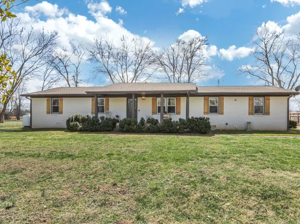 1261 Harrison Rd, Murfreesboro, TN 37128