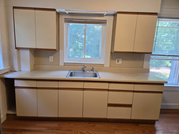 207 Chandler St #207, Tewksbury, MA 01876