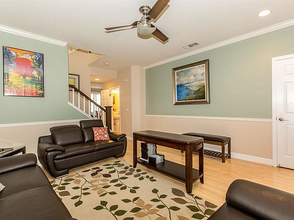 4th image of 329 Crestridge Ct