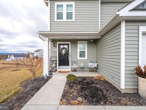 5th image of 101 Faye Dr