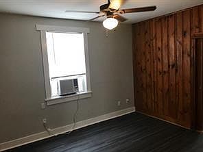 3rd image of 4217 Fontainebleau Dr APT E