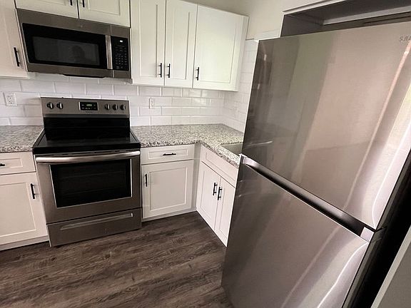 4th image of 815 NW 2nd Ave