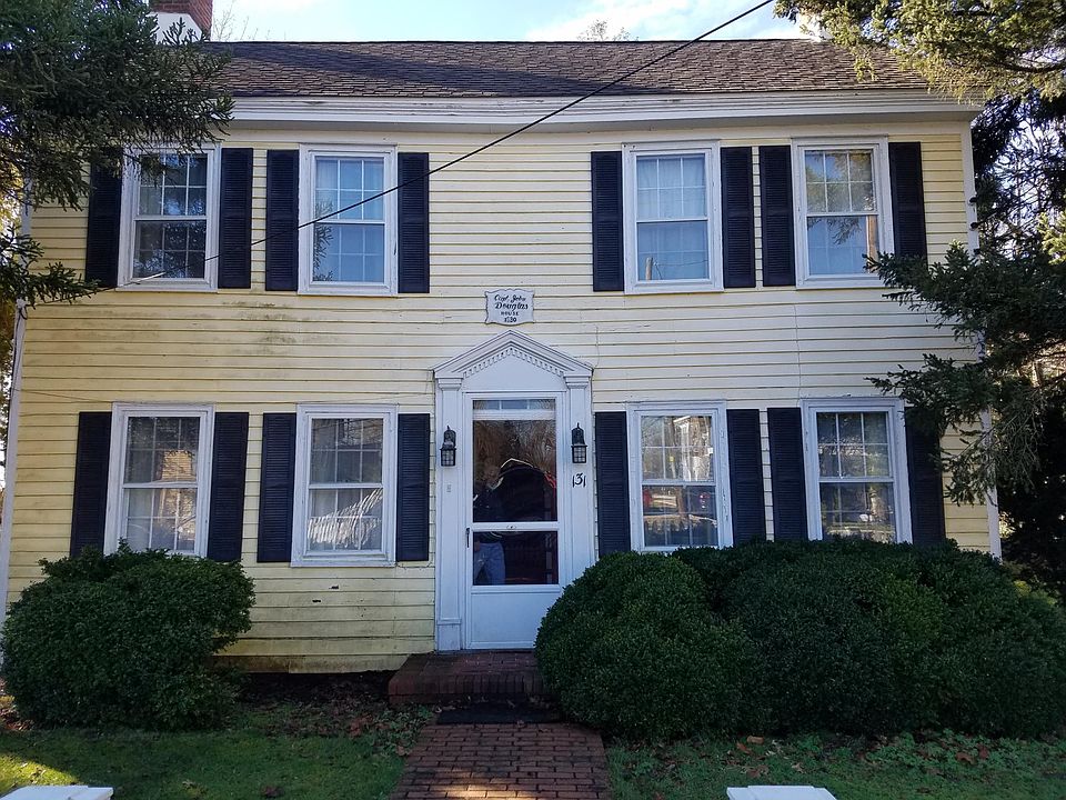 2nd image of 131 Main St