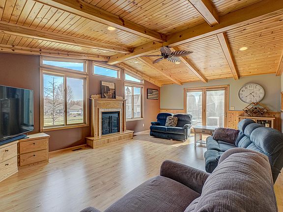 5th image of 4414 Wiebusch Dr