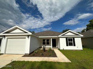 904 N Tracy St, Bonifay, FL 32425