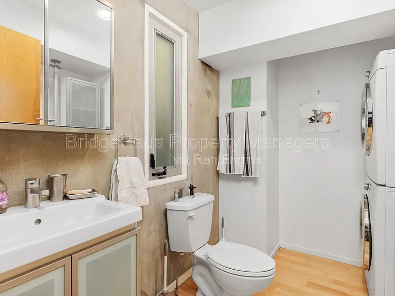3033 India St #4 — Photo 8
