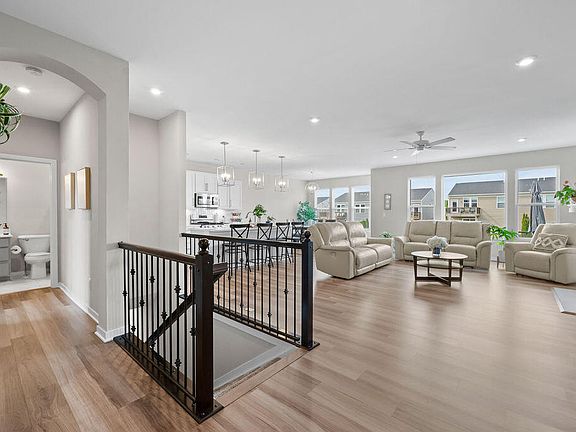 5th image of 2349 Lucca Way