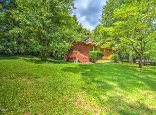 106 W Price Ln, Oak Ridge, TN 37830
