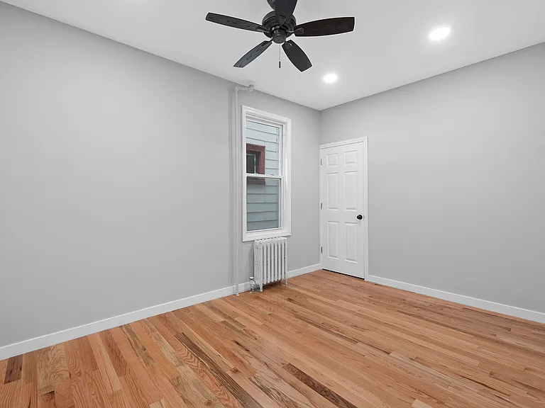 189 Clerk St #1 — Photo 10