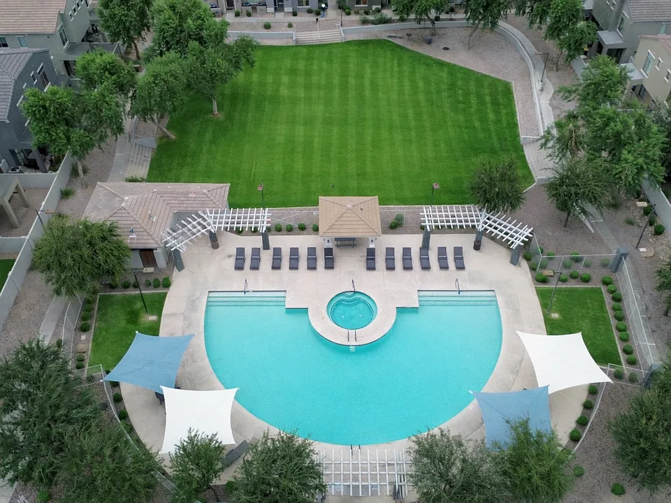 2401 E Rio Salado Pkwy #1140
