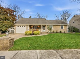 458 Egg Harbor Rd, Turnersville, NJ 08012