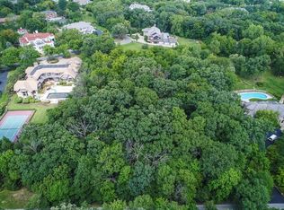 1124 35th St, Oak Brook, IL 60523