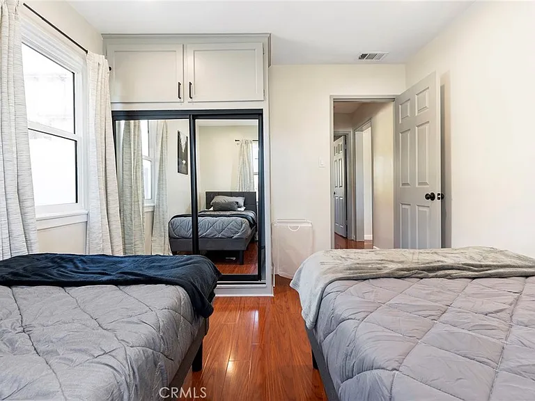 18228 Regina Ave — Photo 28