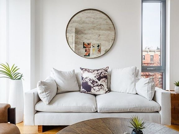 5th image of 223 4th Ave APT 9E