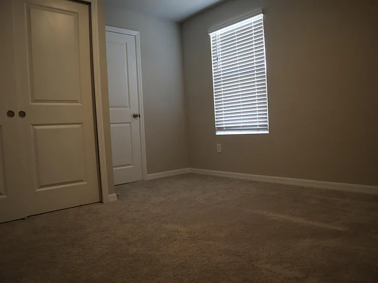 7627 Momentum Pkwy — Photo 12