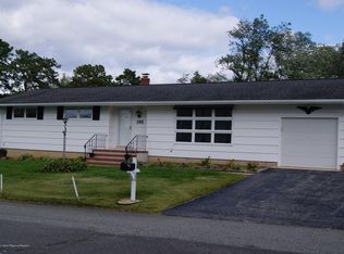 195 Theodore Ct, Brick, NJ 08724