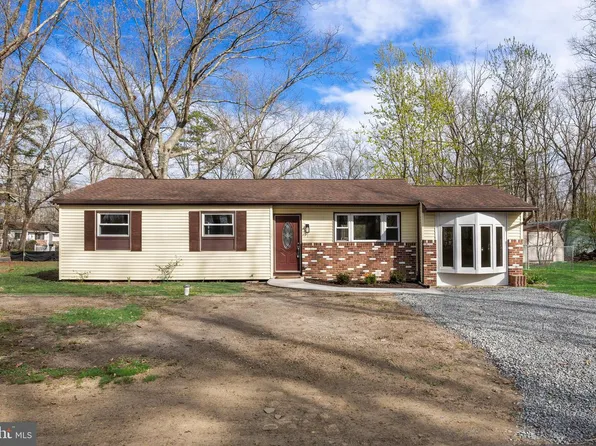 601 New York Rd, Browns Mills, NJ 08015