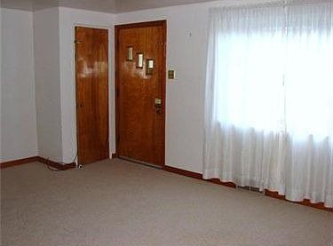 3rd image of 1359 Keever Ave