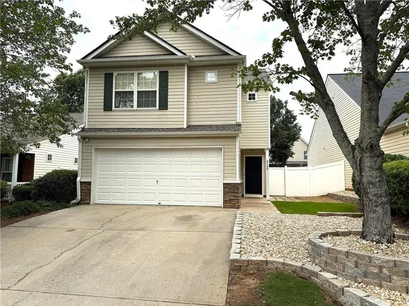 2150 Lexington Ln, Cumming, GA 30040