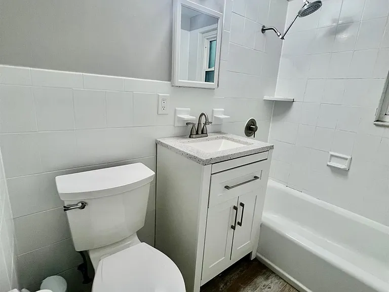 34 Kate Ln — Photo 13