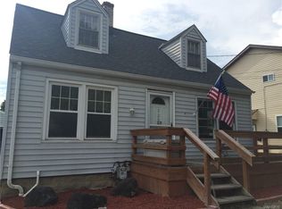 320 76th St, Niagara Falls, NY 14304