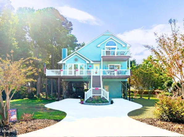 8713 Emerald Plantation Road, Emerald Isle, NC 28594