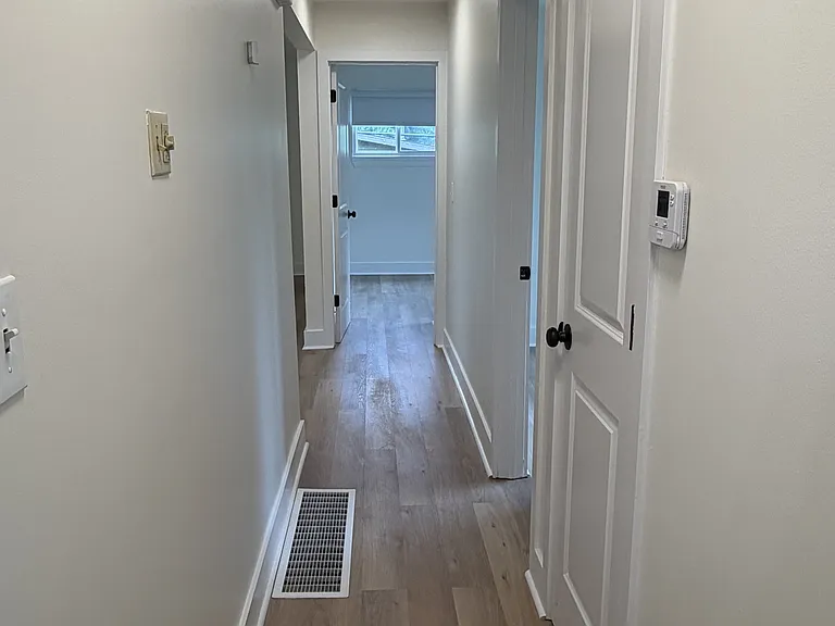 312 N 80th Ter — Photo 18