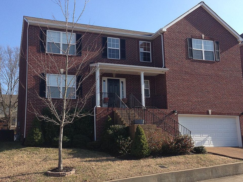 1st image of 105 Judson Dr