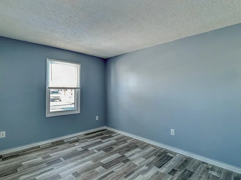 1510 N Arkansas Ave — Photo 10