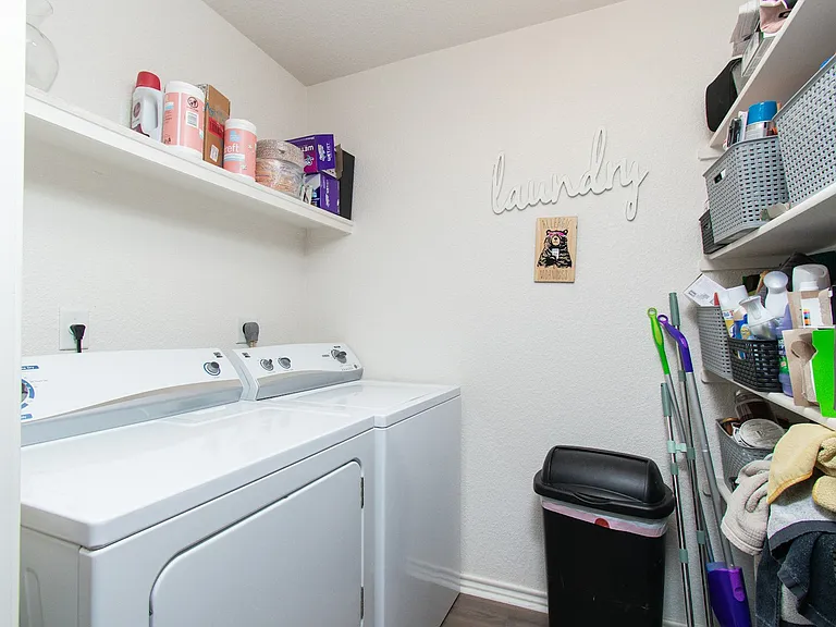 6506 Castle Gap Dr — Photo 11