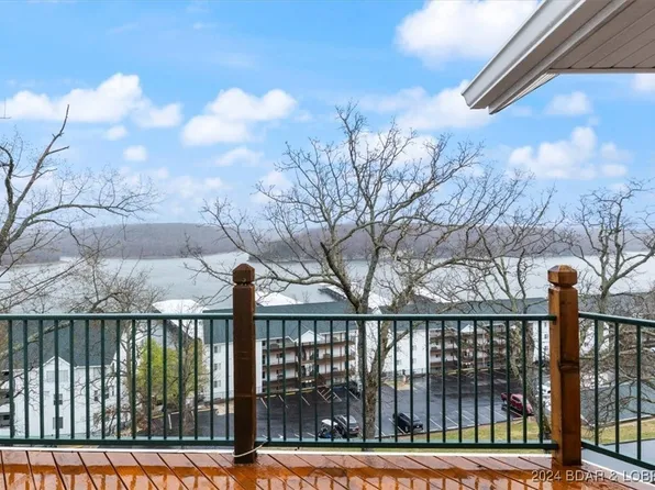 14 Park Pool Dr #4B, Kaiser, MO 65047