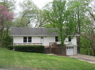 12467 Peaceful Valley Pl, Hannibal, MO 63401