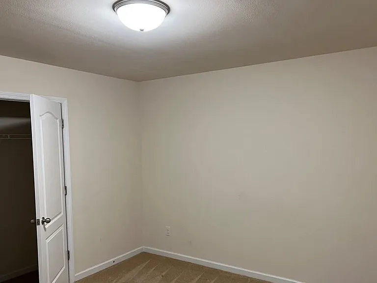 6112 Purbeck Way — Photo 10