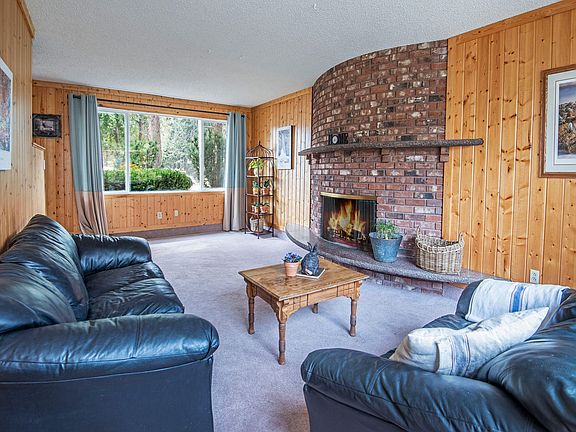 4th image of 1808 SE Tempest Dr