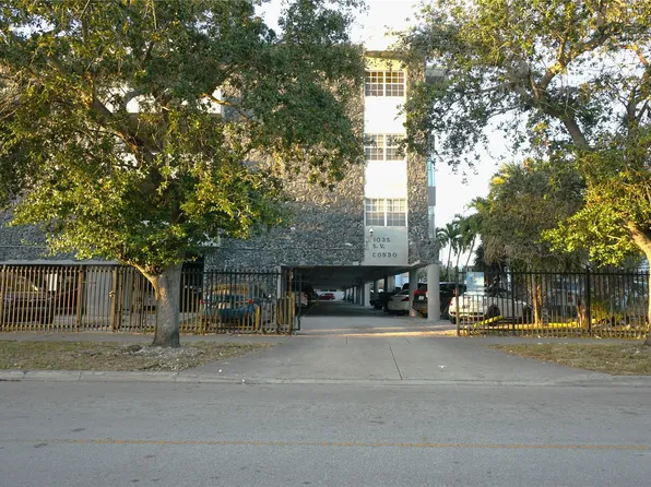 1035 W 77th Street #208, Hialeah, FL 33014