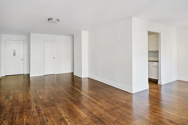 Rented by Oxford Property Group | media 30