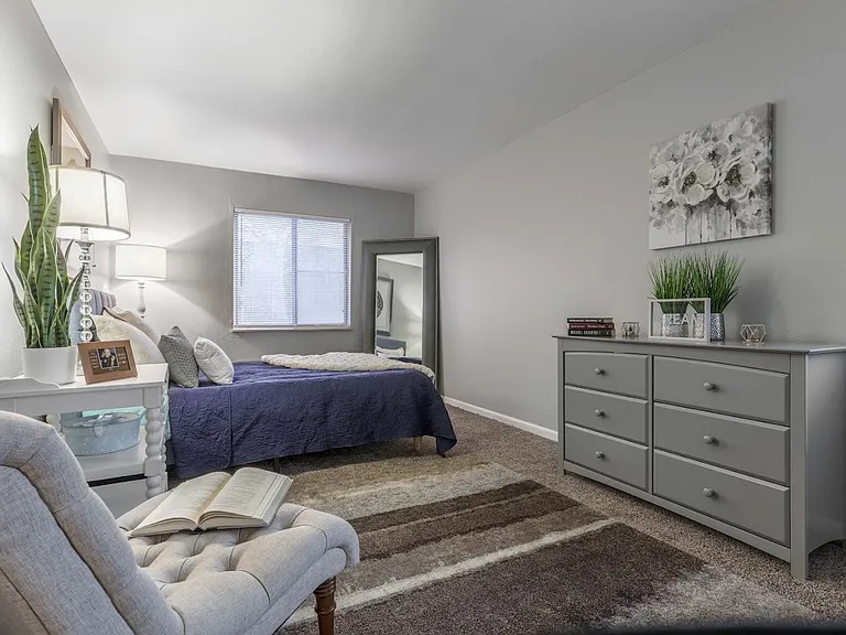 Prime at Uptown Apartments and Townhomes — Photo 25