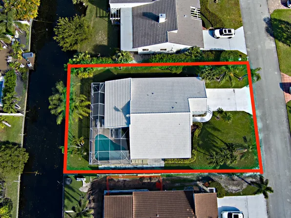 7017 NW 3rd Avenue SE, Boca Raton, FL 33487