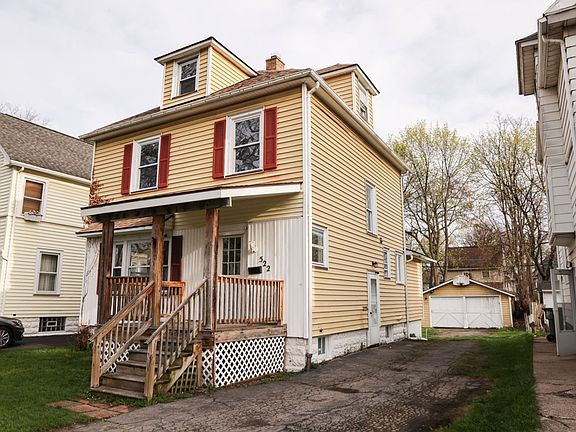 4th image of 522 Birr St