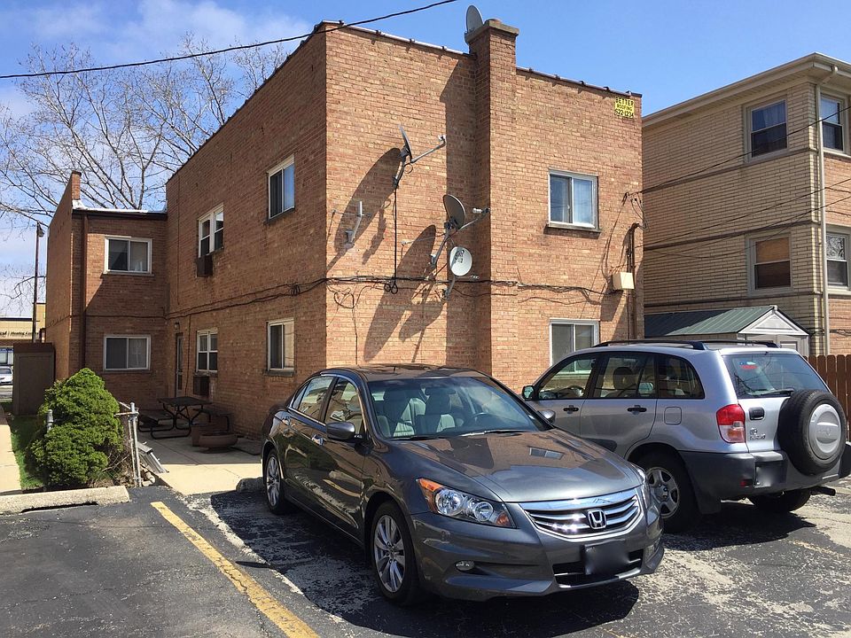 2nd image of 7314 N Harlem Ave APT 1
