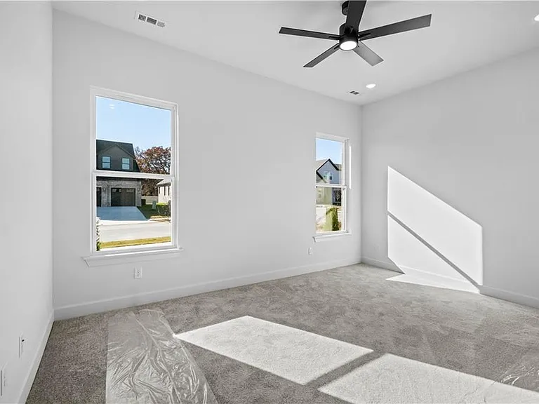 1810 Peacock Rd — Photo 18