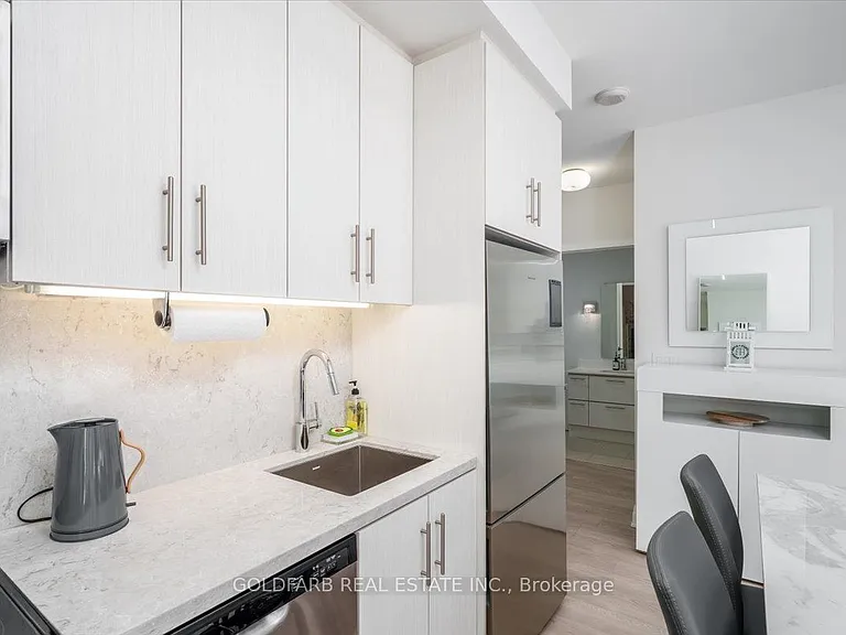 271 Sea Ray Ave #B112 — Photo 7