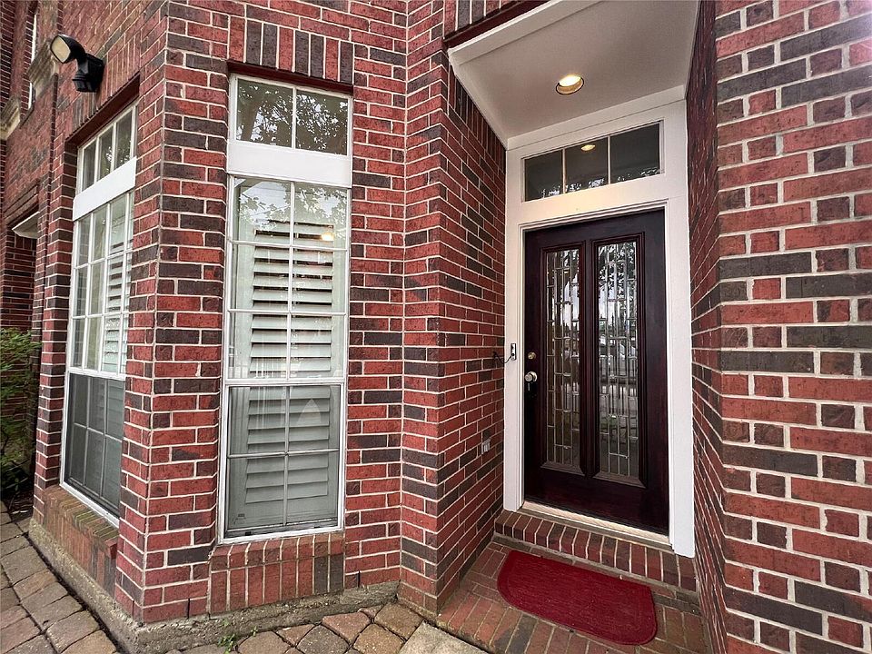 1st image of 1323 Oneil St